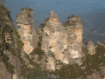 Three Sisters